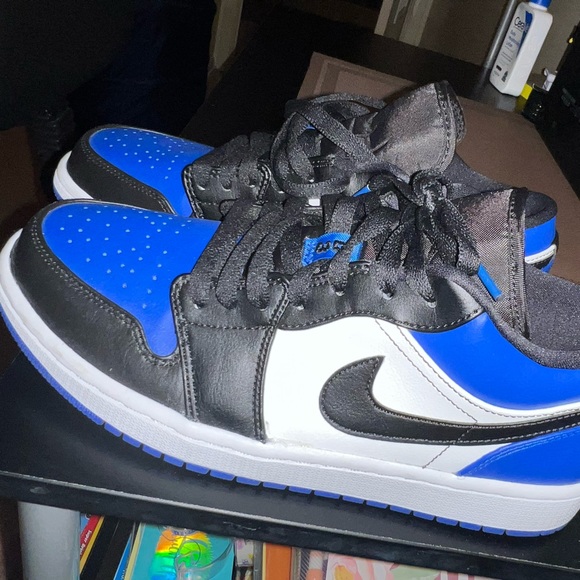 Jordan 1 royal blue toe low top